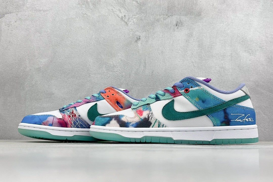 Dunk SB Bleached Aqua