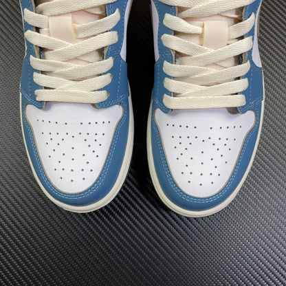 AJ1 Low White/University Blue/Black