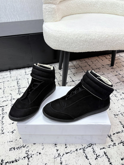 Maison High Pure Black