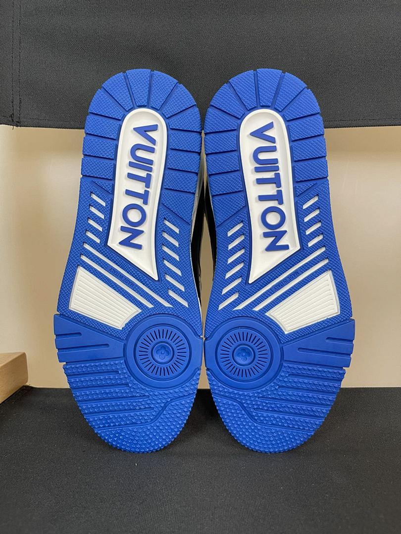 Trainer White and Blue