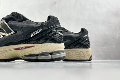 1906 Black Cream
