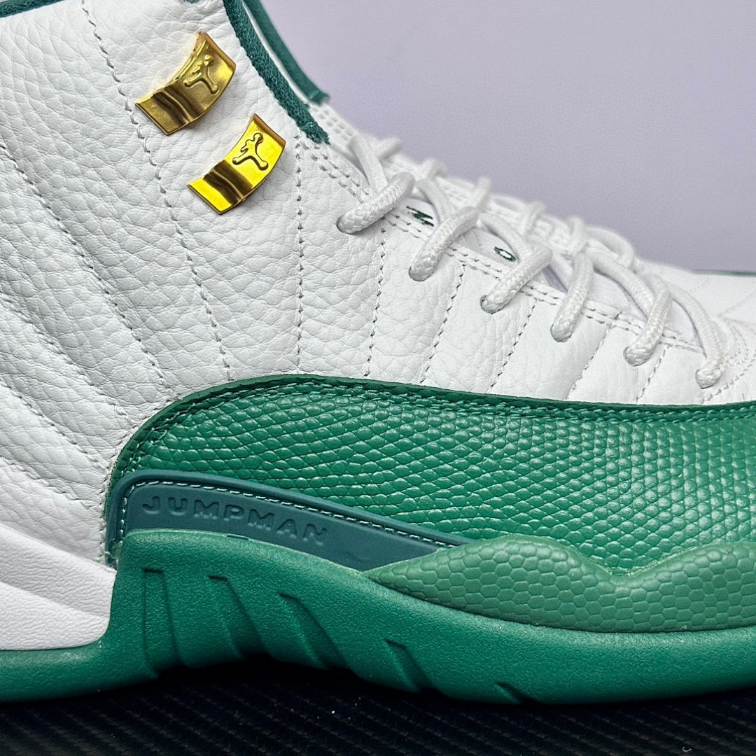 12 Green and White