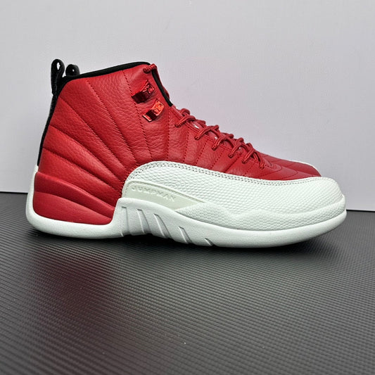 12 RED WHITE
