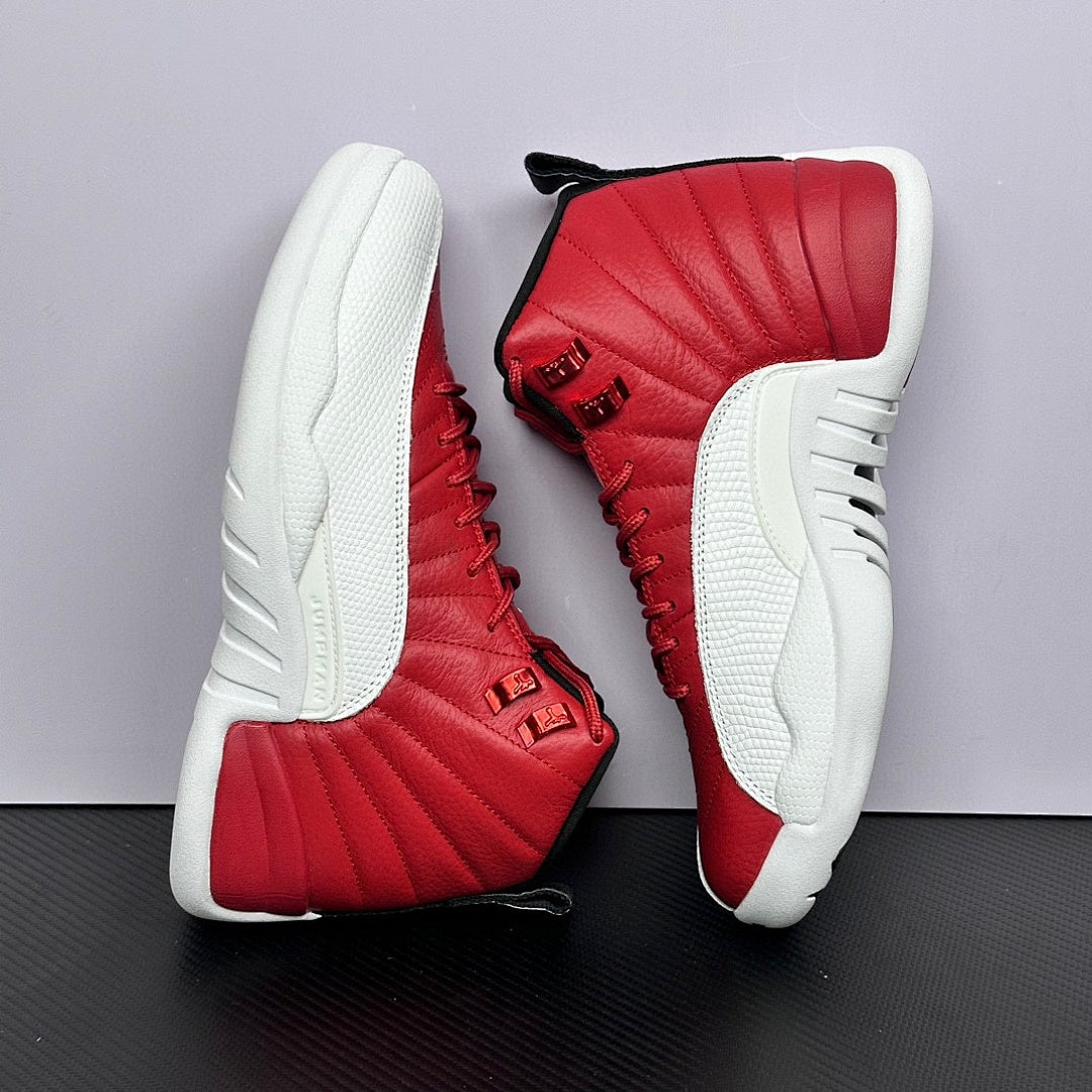 12 RED WHITE