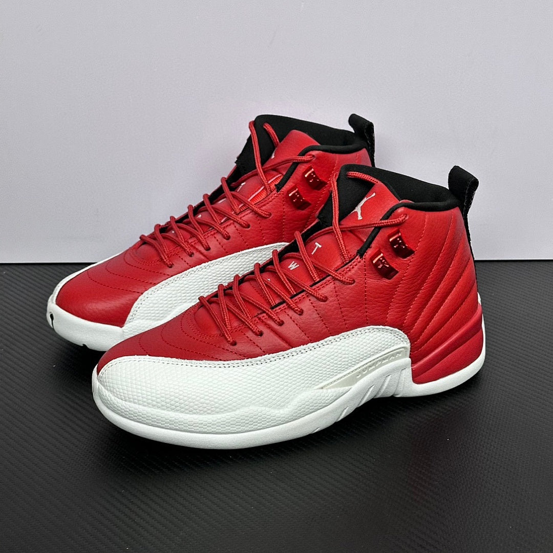 12 RED WHITE
