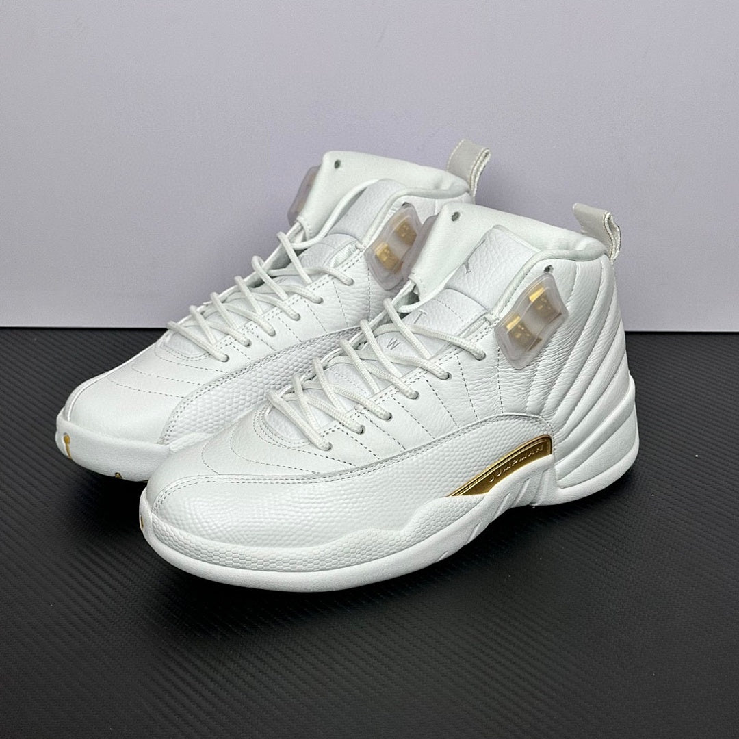 12 PURE WHITE