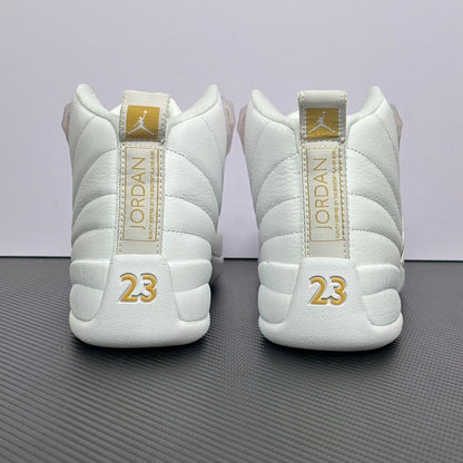 12 PURE WHITE