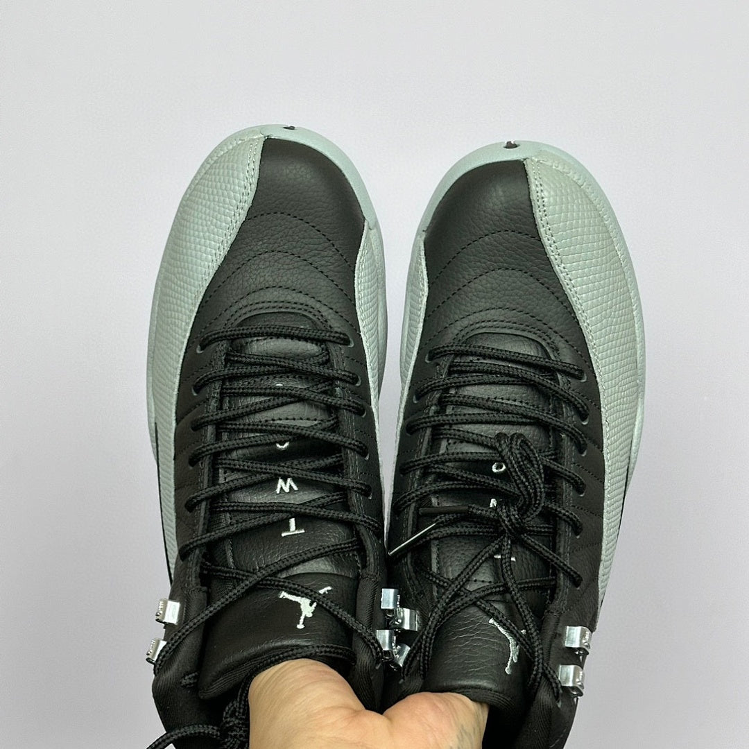 12 Fog Grey Black