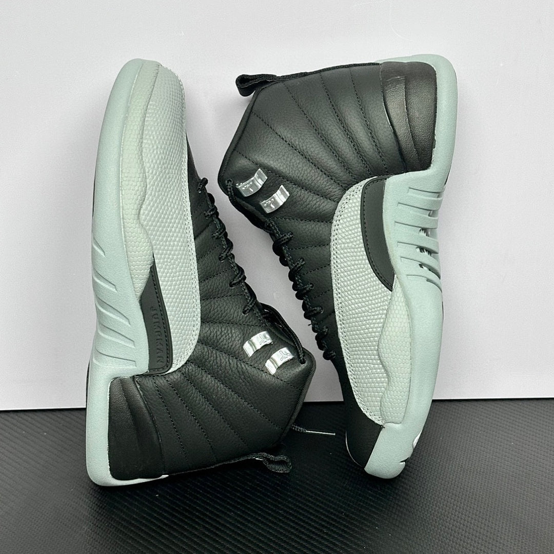 12 Fog Grey Black