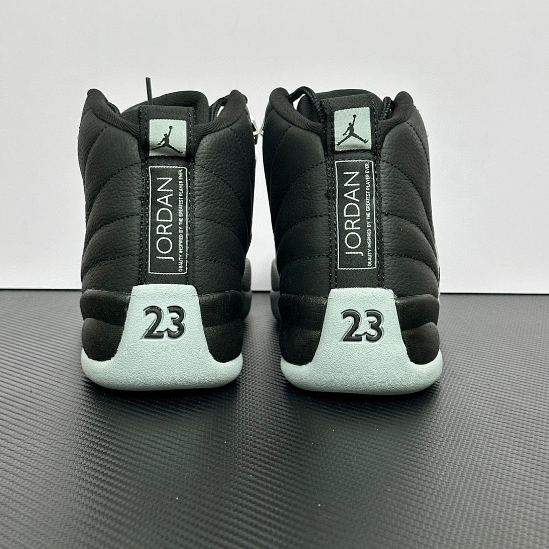 12 Fog Grey Black