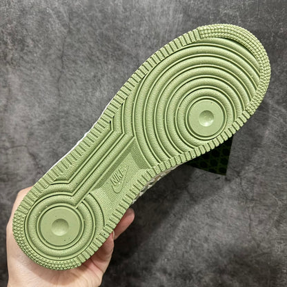 AF1