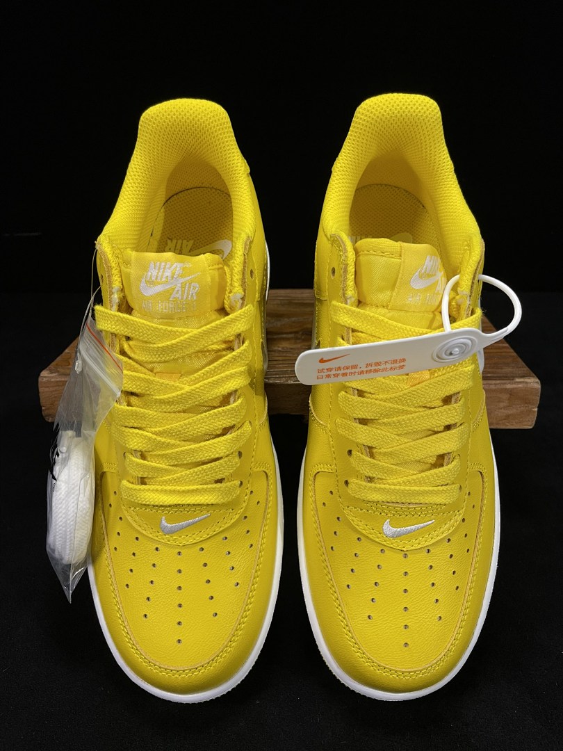 AF1