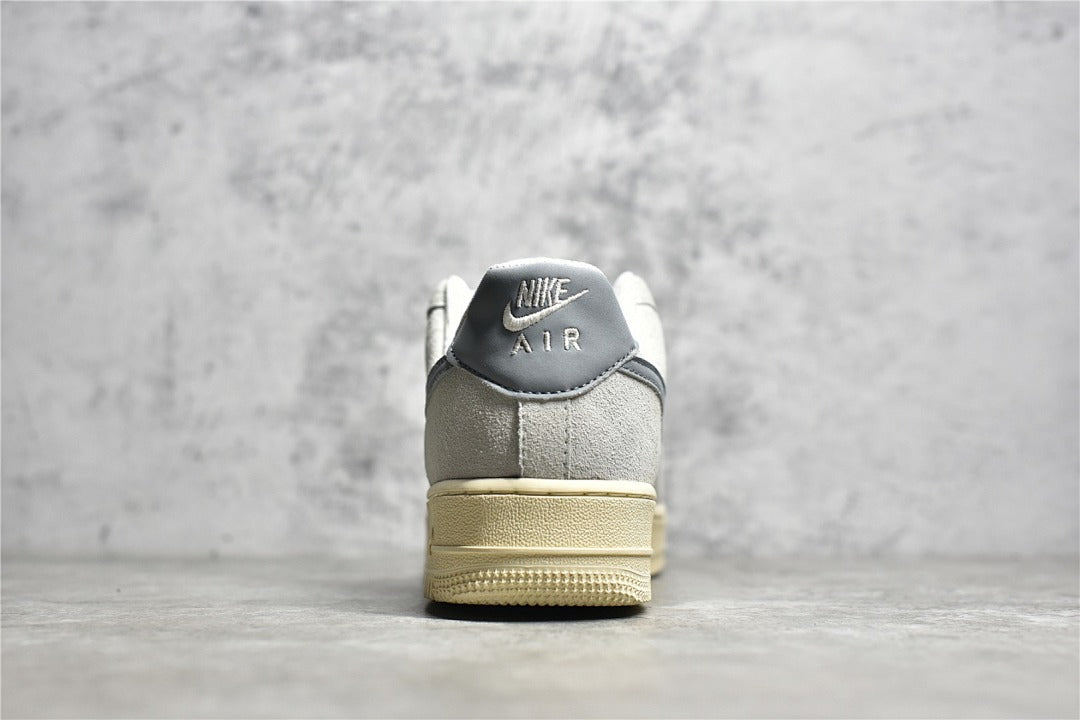 AF1
