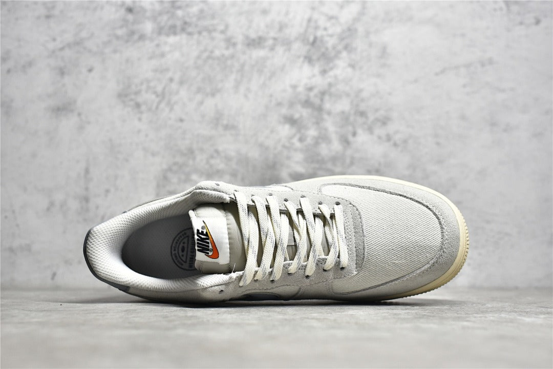 AF1