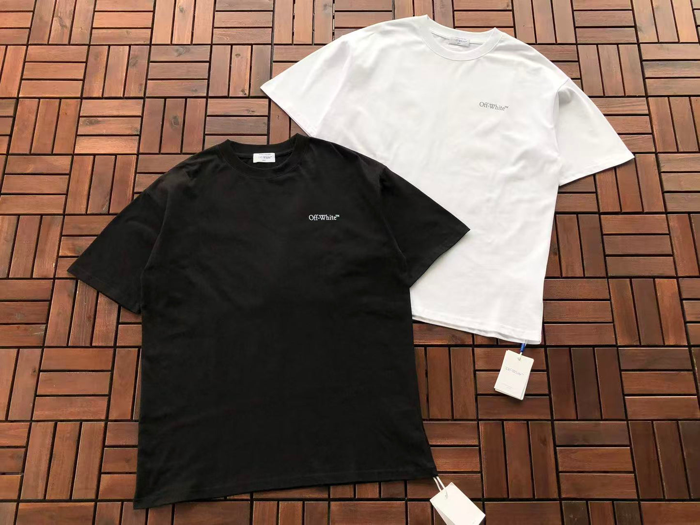 T-shirt Off