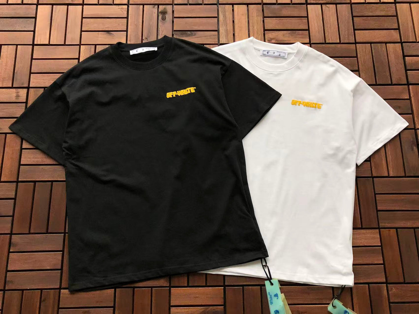 T-shirt Off