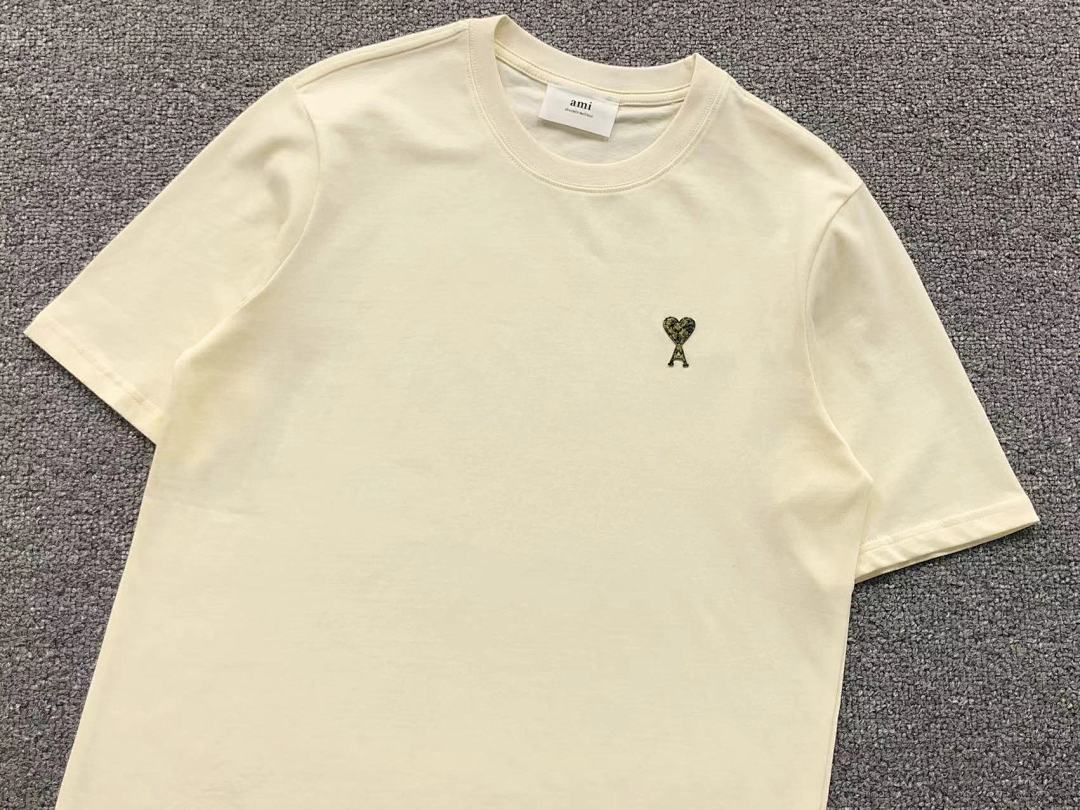 T-Shirts Ami Paris
