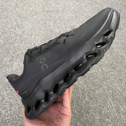 On Running Cloudtilt Remix Triple Black