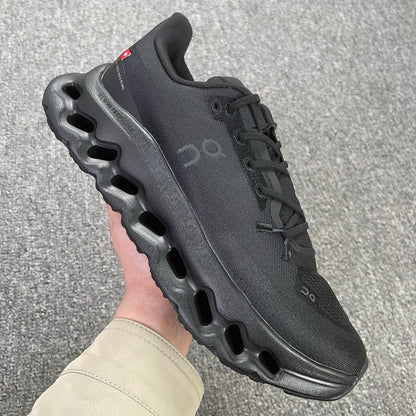On Running Cloudtilt Remix Triple Black