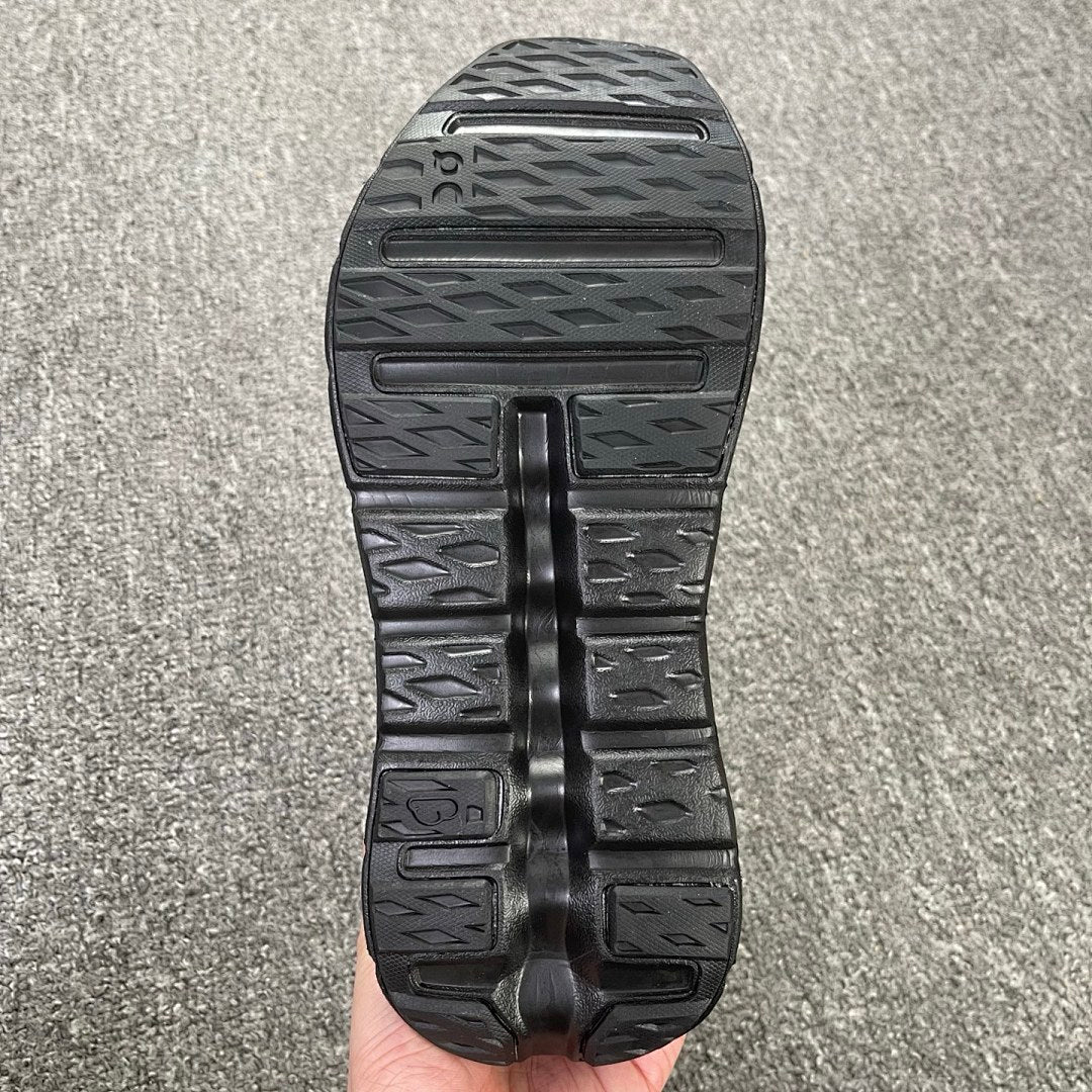 On Running Cloudtilt Remix Triple Black