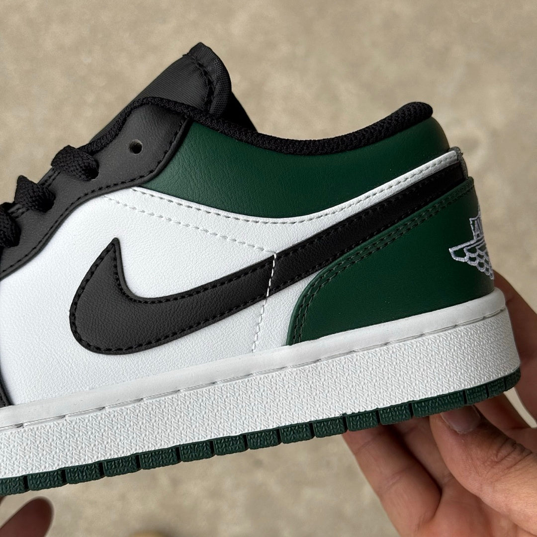 AJ1 Low