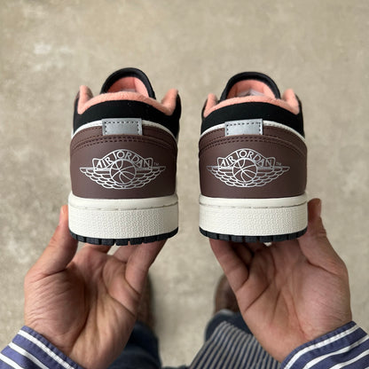 AJ1 Low SE Mocha Marrom