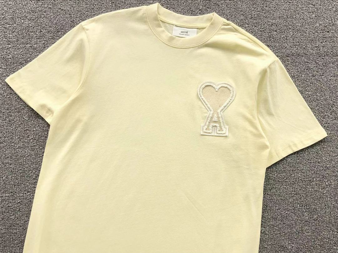 T-Shirts Ami Paris