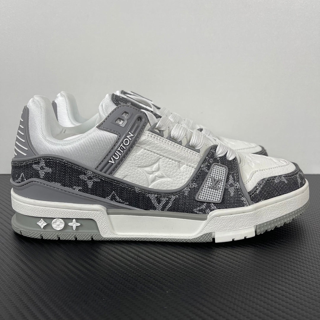 Aware Trainer Grey