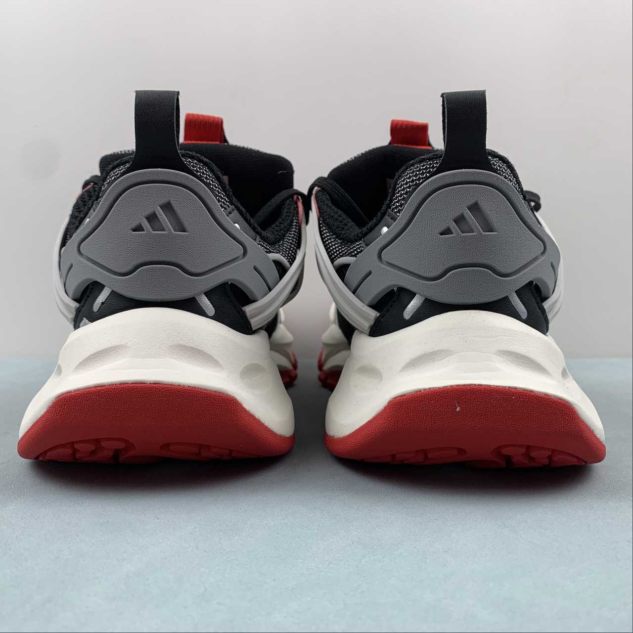 AD XLG Runner Deluxe Black Grey Red