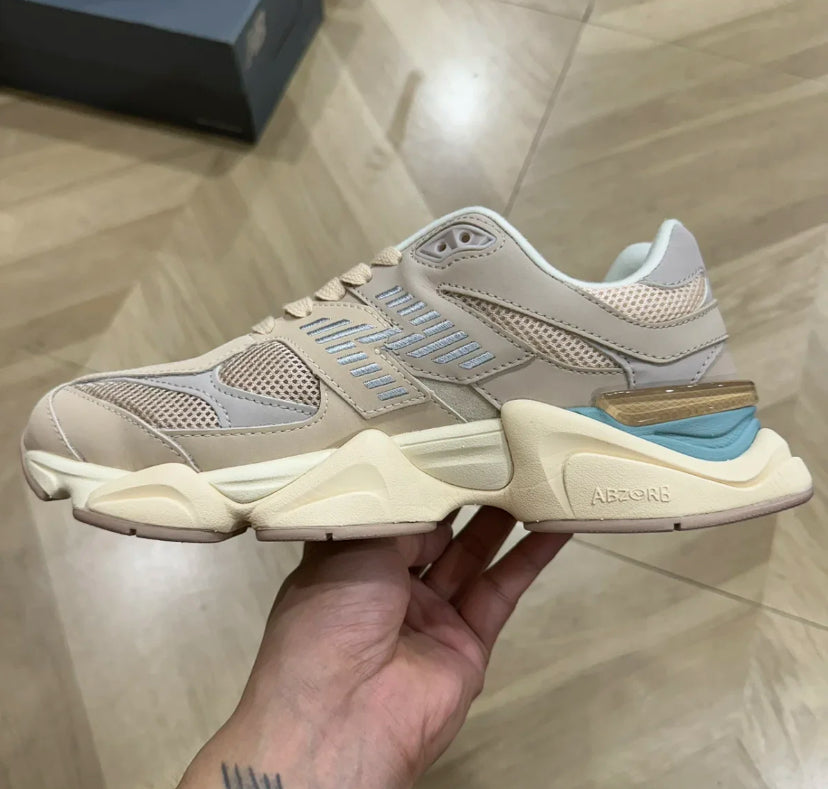 New Balance 9060 Creme de Marfim