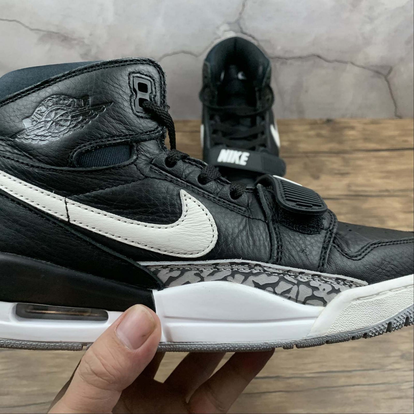 Legacy 312 BLACK CEMENT