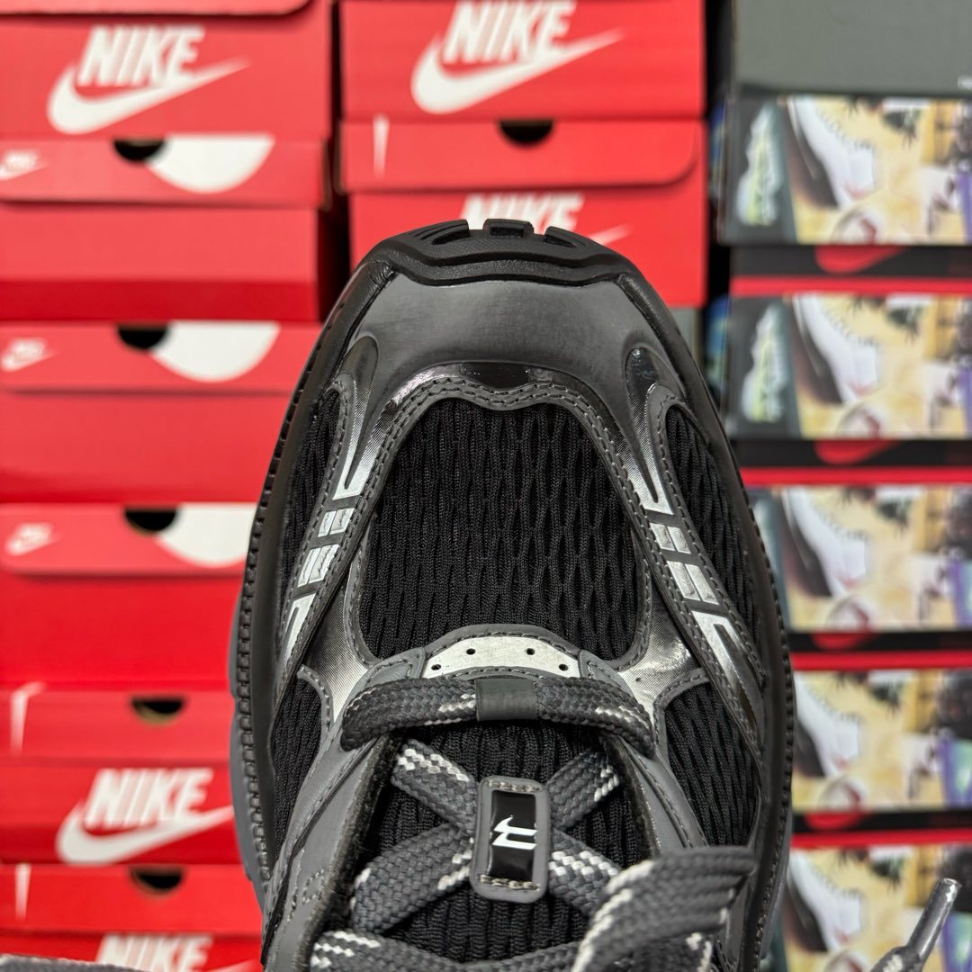 BLG 6XL Triple Black