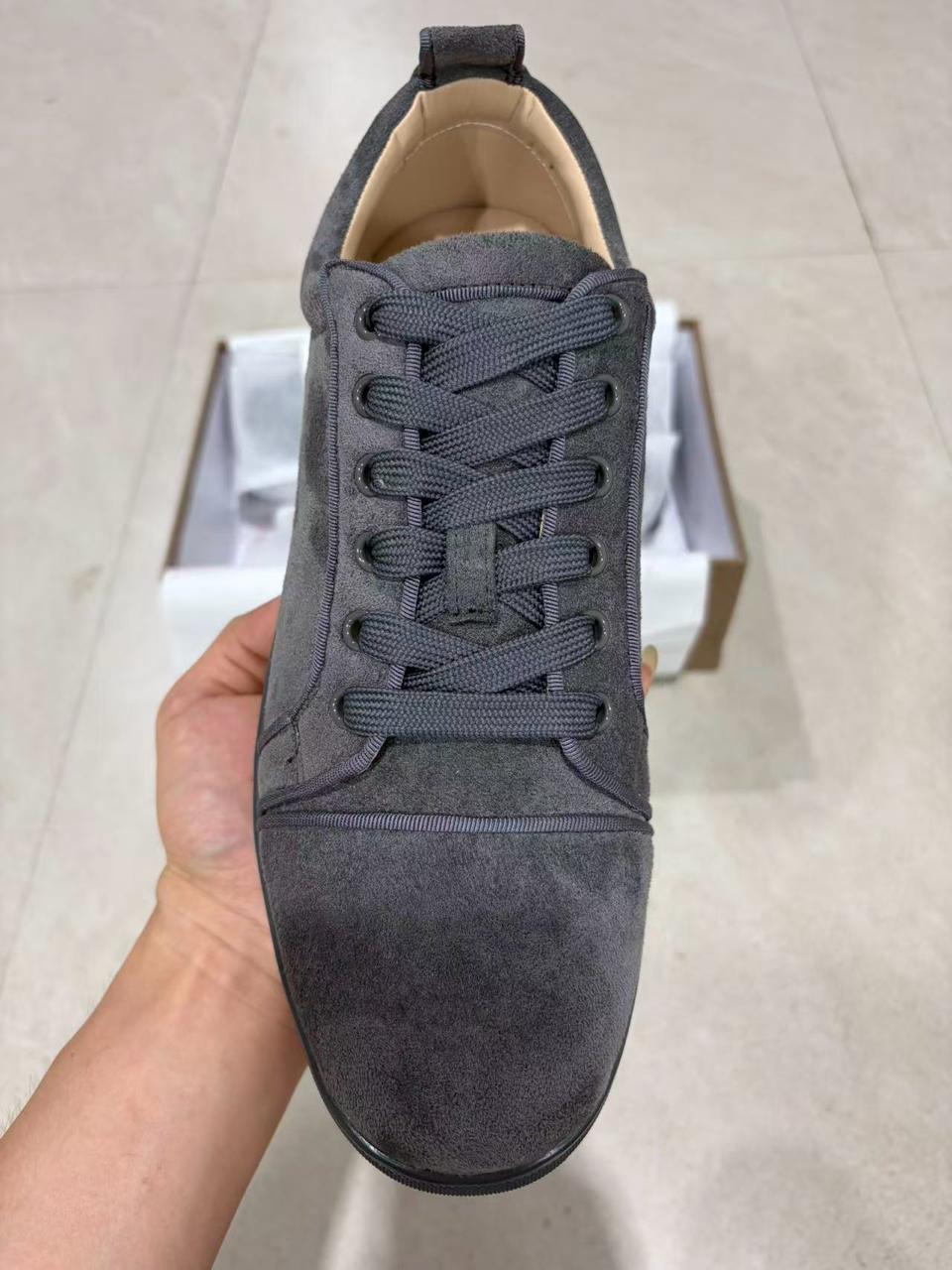 Cristhian Louboutin Assinada