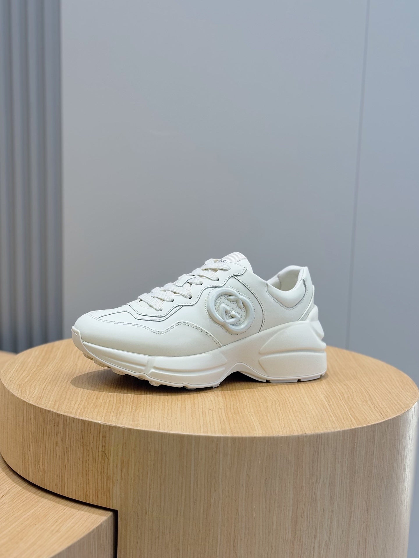 Gu Shoes