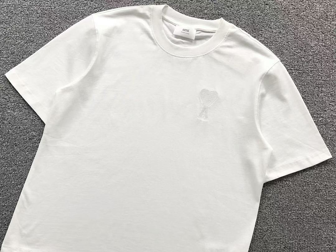 T-Shirts Ami Paris
