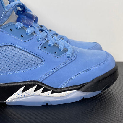 KB5 Retro UNC University Blue