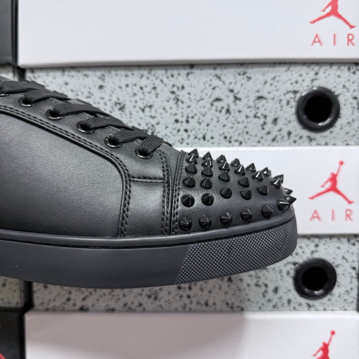 Cristhian Louboutin Vieira Spikes Black