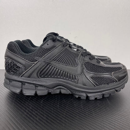 Vomero 5 Black