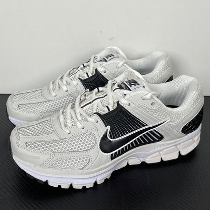 Vomero 5 White / Black