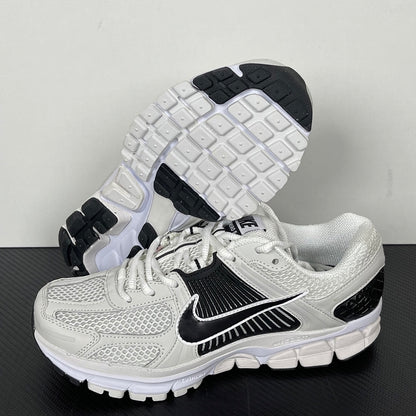 Vomero 5 White / Black