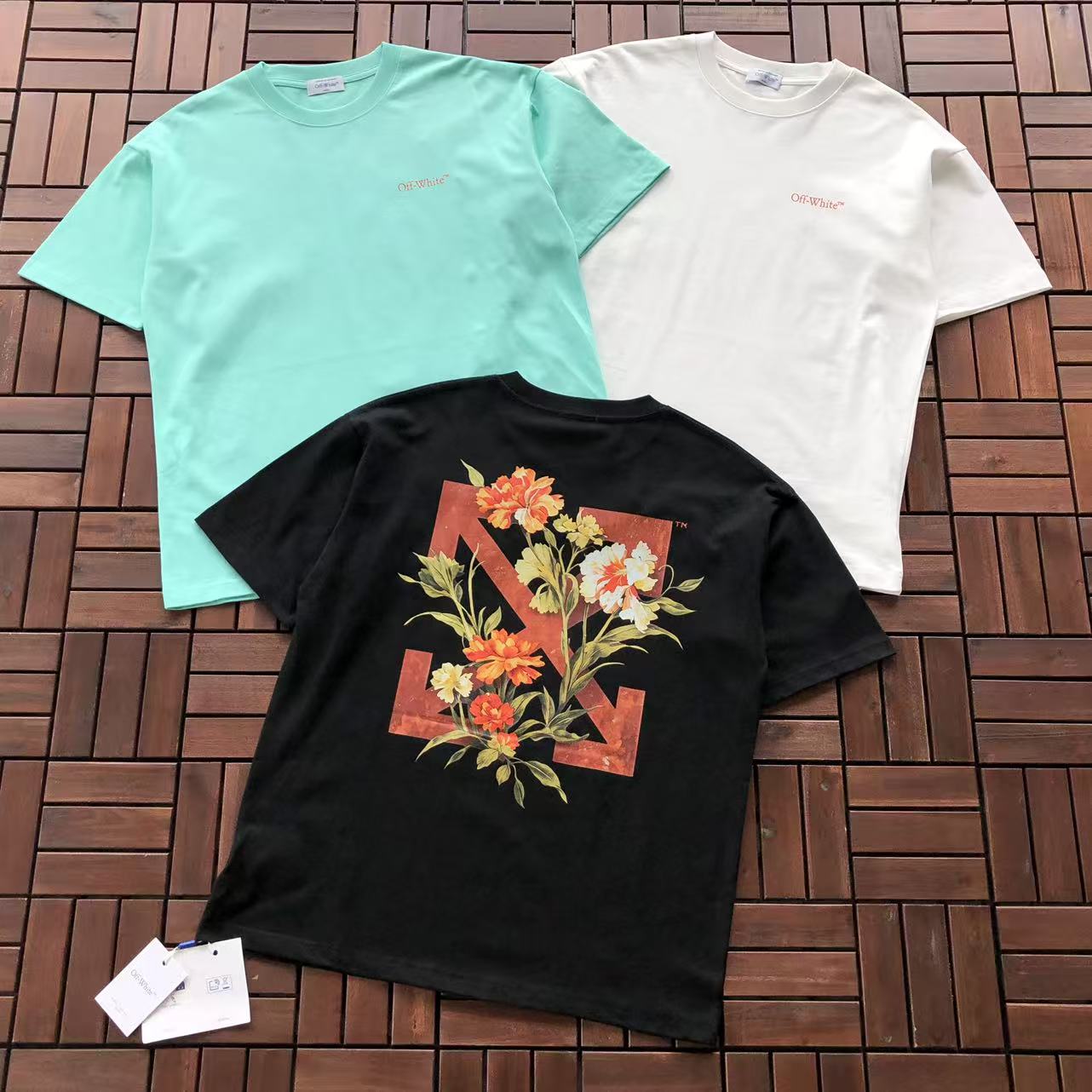 T-shirt Off