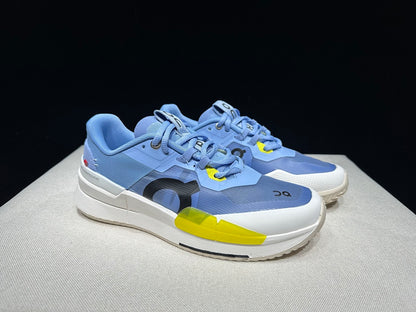The Roger Pro 2 Blue White Lemon Yellow