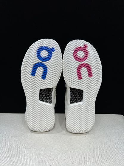 The Roger Pro 2 White Sky Blue