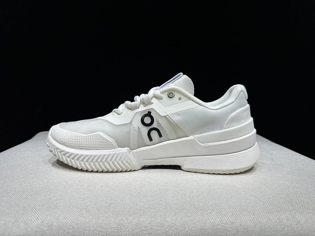 The Roger Pro 2 White Sky Blue
