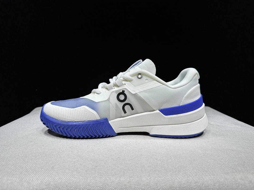 The Roger Pro 2 White Indigo