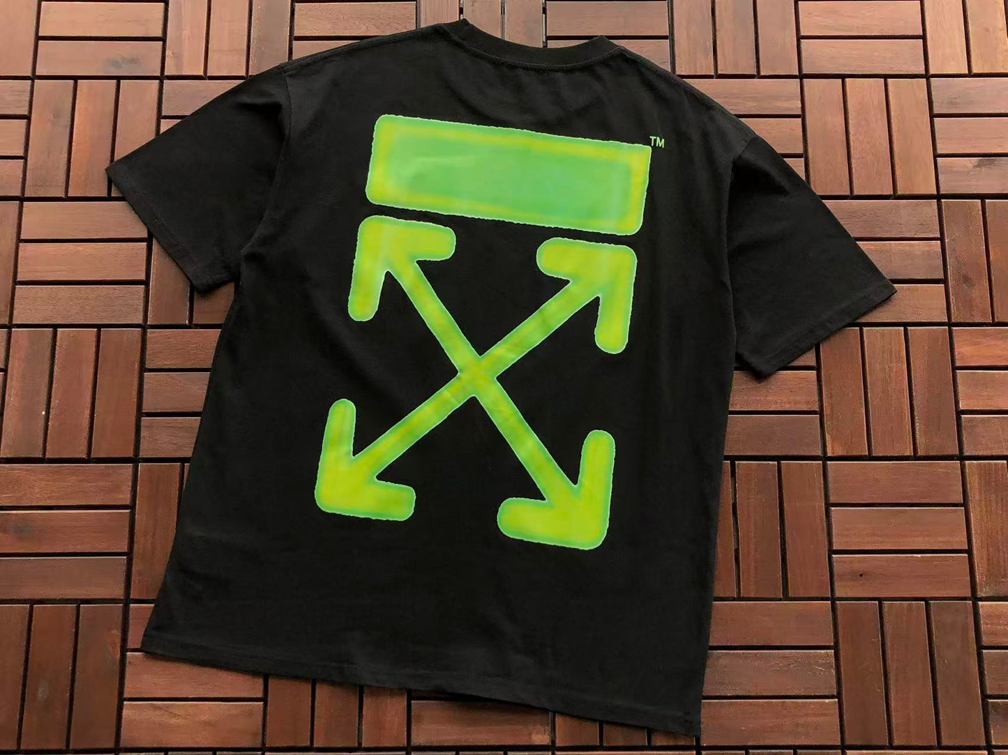 T-shirt Off