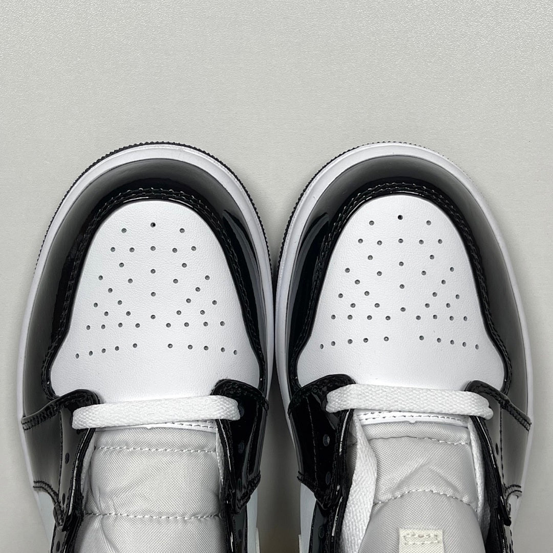 AJ1 MID Patent Black White Gold