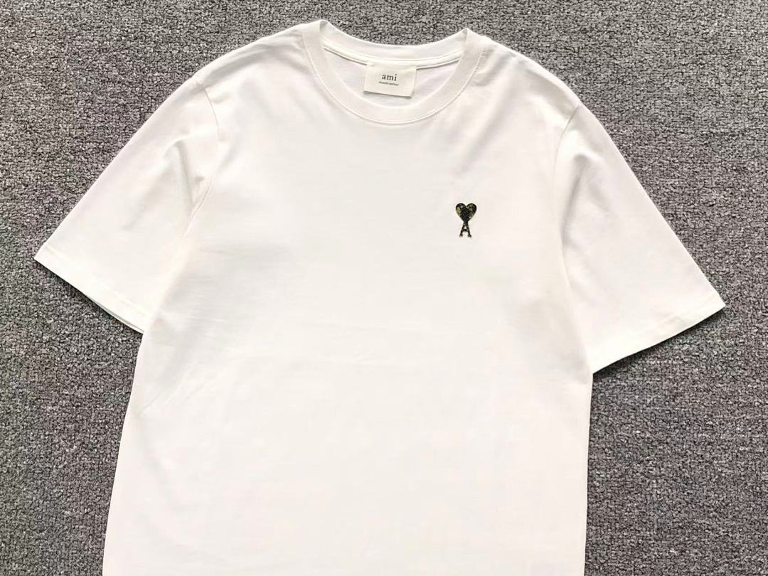 T-Shirts Ami Paris