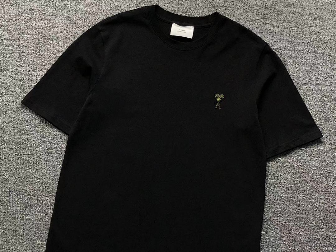 T-Shirts Ami Paris