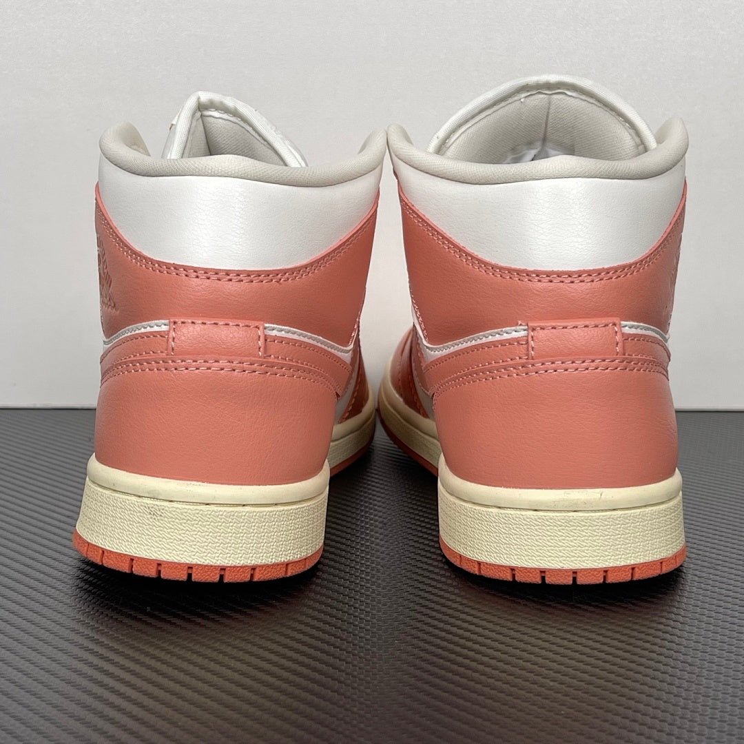 AJ1 MID Red Stardust
